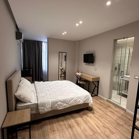 טיראנה Amazon 8 Guesthouse מראה חיצוני תמונה