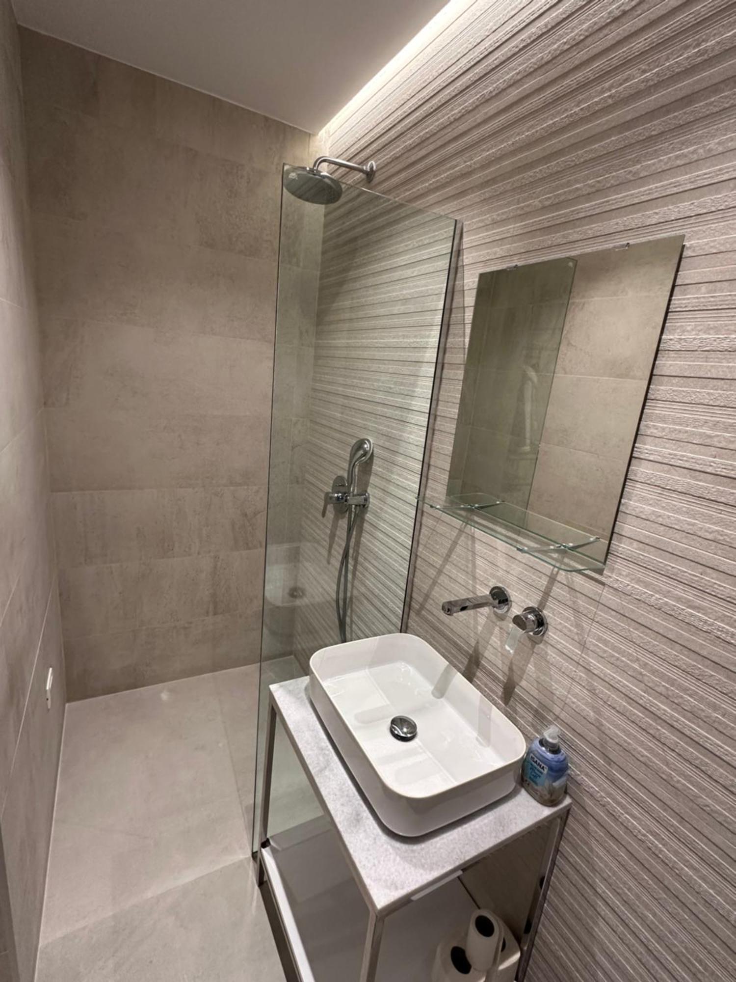 טיראנה Amazon 8 Guesthouse מראה חיצוני תמונה